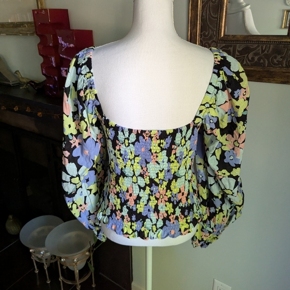 Free People Women's Large Ariana Printed Crop Top Bright Floral Peasant Smocked - Picture 4 of 10